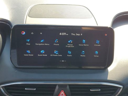 Used 2023 Hyundai Santa Fe SEL image 16