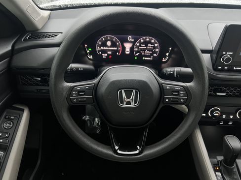 Used 2024 Honda Accord EX image 25