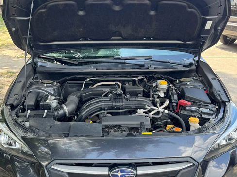 Used 2019 Subaru Crosstrek 2.0i Premium AWD/4WD image 11