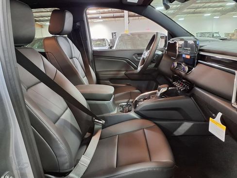 New 2026 GMC Canyon Elevation w/ Convenience Package RWD image 5