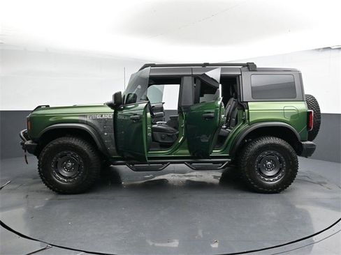 Used 2024 Ford Bronco Everglades image 41