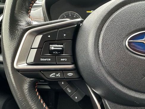 Used 2023 Subaru Crosstrek 2.5i Limited w/ Moonroof Package image 16