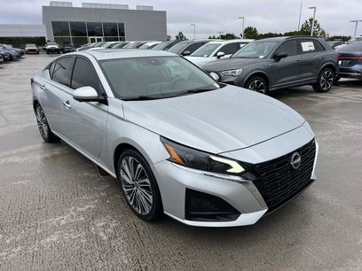 Used 2023 Nissan Altima 2.5 SL