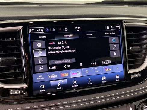 New 2026 Chrysler Pacifica Select image 21