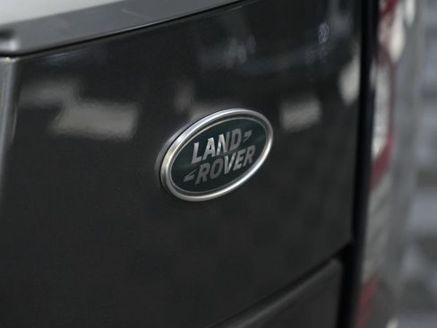 Used 2016 Land Rover Range Rover image 18
