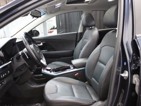 Used 2022 Kia Niro EX Premium FWD image 13
