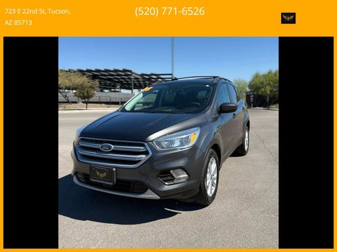 Used 2018 Ford Escape SE w/ Ford Safe & Smart Package FWD image 1