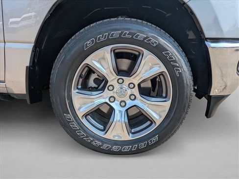 Used 2024 RAM 1500 Laramie AWD/4WD image 21