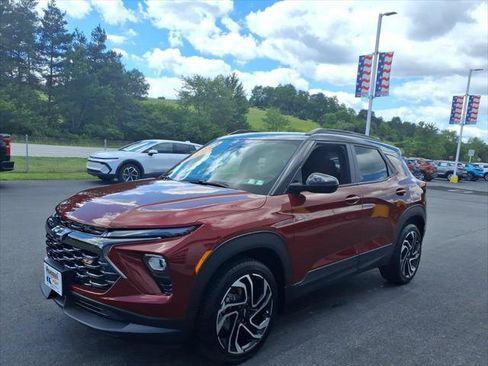 Used 2024 Chevrolet TrailBlazer RS w/ Convenience Package AWD/4WD image 4
