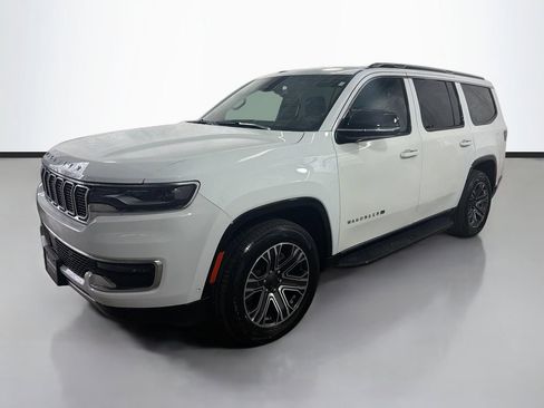 Used 2024 Jeep Wagoneer Series II AWD/4WD image 5