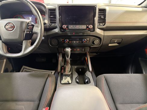 Used 2022 Nissan Frontier Pro-X RWD image 22