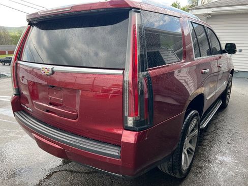 Used 2017 Cadillac Escalade Luxury AWD/4WD image 5