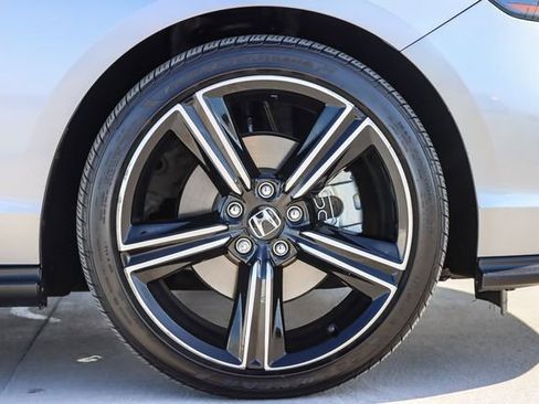 Certified 2025 Honda Accord Sport image 11