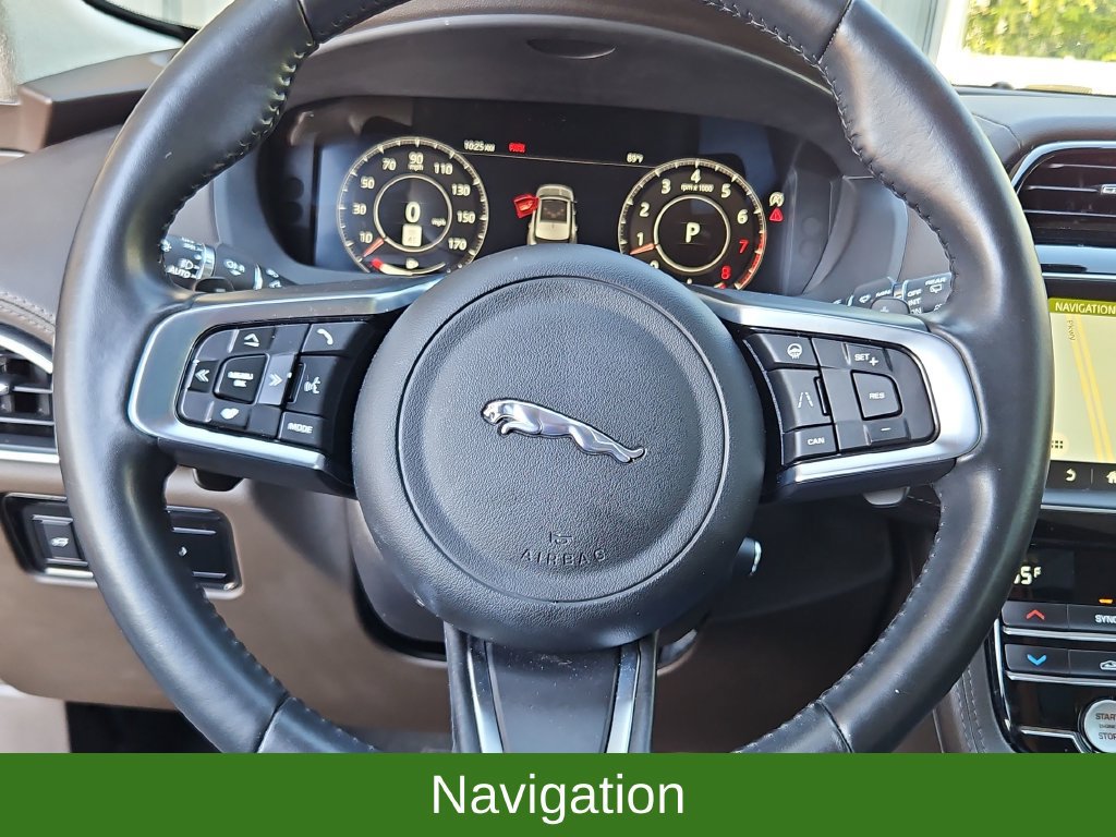 Used 2020 Jaguar F-PACE Prestige AWD/4WD image 10