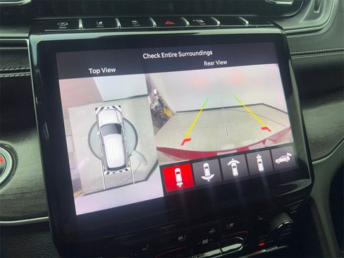 Used 2024 Jeep Grand Cherokee L Limited w/ Luxury Tech Group II image 70