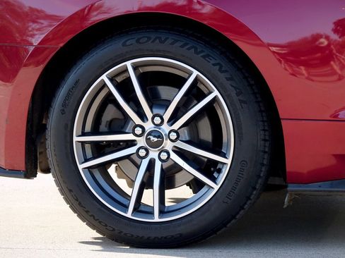 Used 2017 Ford Mustang Premium image 28