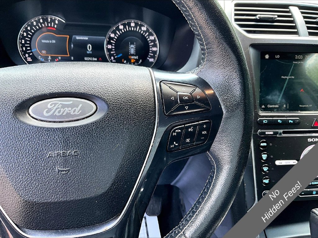 Used 2018 Ford Explorer Platinum AWD/4WD image 17