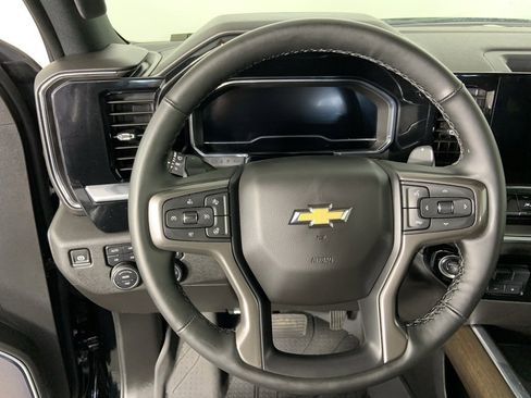 Used 2025 Chevrolet Silverado 1500 High Country w/ High Country Premium Package image 11