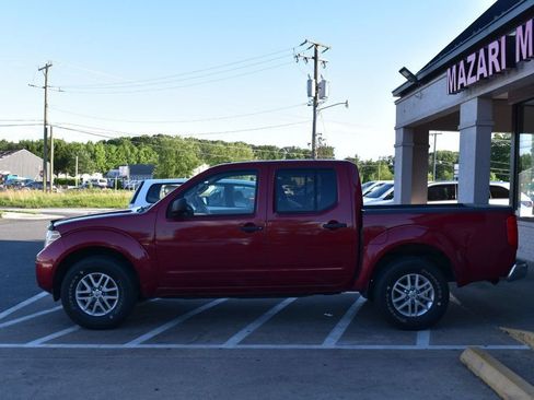 Used 2015 Nissan Frontier SV w/ SV Value Truck Package AWD/4WD image 7