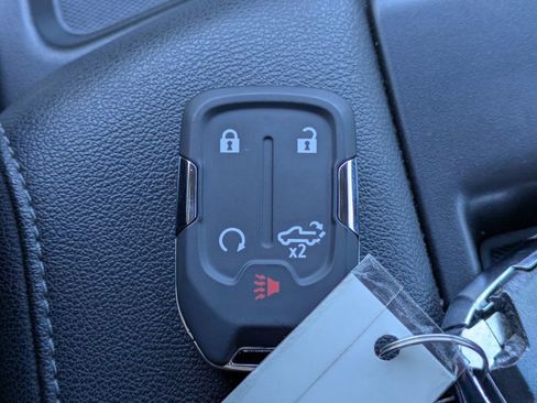 Used 2022 Chevrolet Silverado 1500 LT image 32