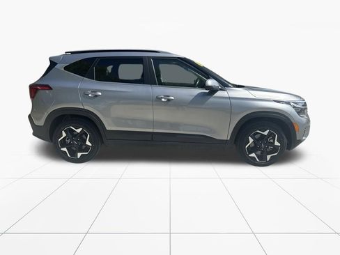Used 2024 Kia Seltos EX AWD/4WD image 10