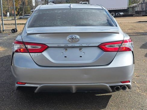 Used 2020 Toyota Camry SE w/ Carpet Mat Package image 6