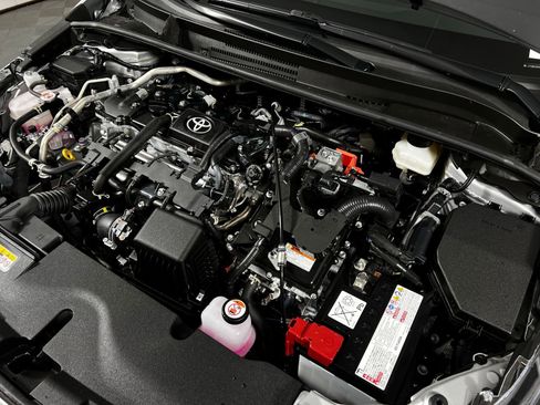 Certified 2025 Toyota Corolla SE FWD image 10