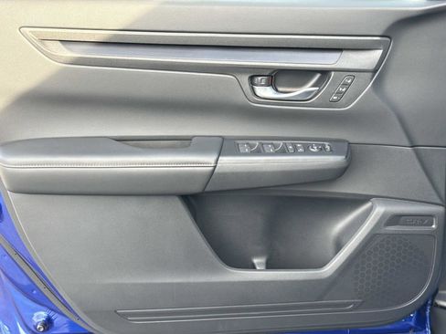 Used 2025 Honda CR-V Sport-L image 17