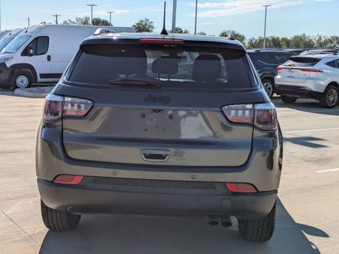 Used 2019 Jeep Compass Altitude image 4