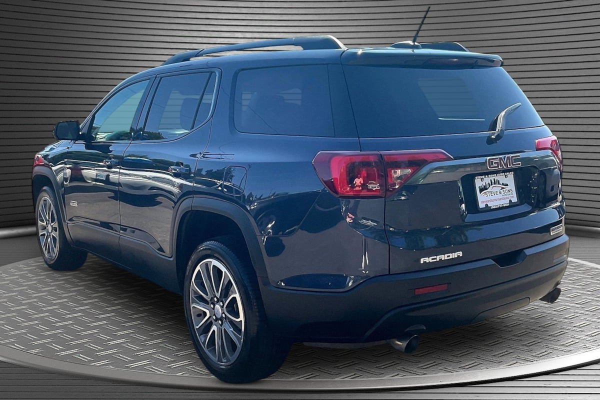 Used 2018 GMC Acadia SLT AWD/4WD image 4