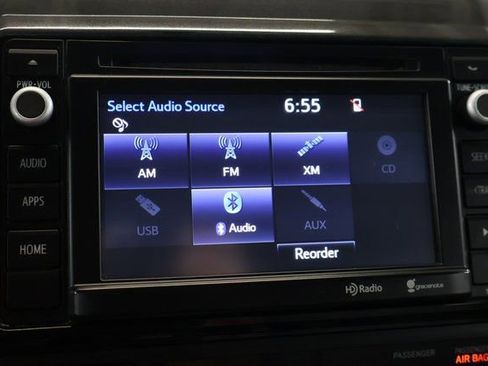 Used 2015 Toyota Tacoma PreRunner image 21