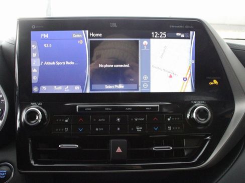 Certified 2022 Toyota Highlander Limited image 6