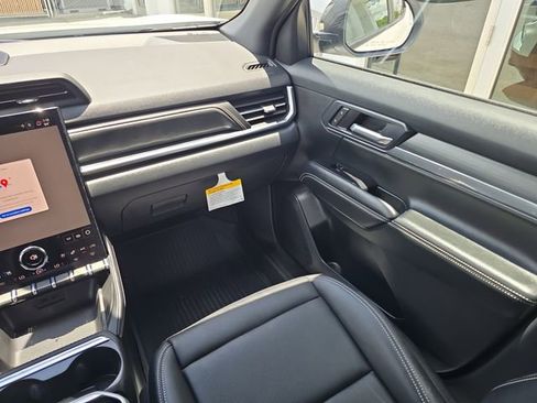 New 2026 GMC Terrain Elevation w/ Elevation Premium Package FWD image 14