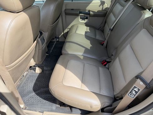 Used 2004 Ford Explorer Sport Trac XLT RWD image 12