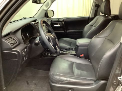 Used 2019 Toyota 4Runner Limited AWD/4WD image 14