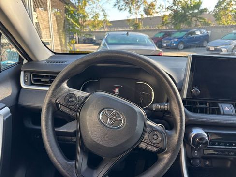 Used 2025 Toyota RAV4 XLE image 44