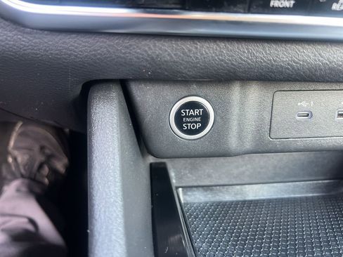 Used 2021 Nissan Rogue SV image 56