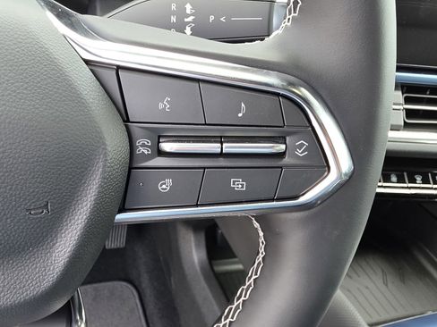 New 2026 Chevrolet Equinox EV LT w/ Convenience Package II image 27