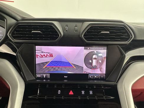 Used 2019 Lamborghini Urus image 39