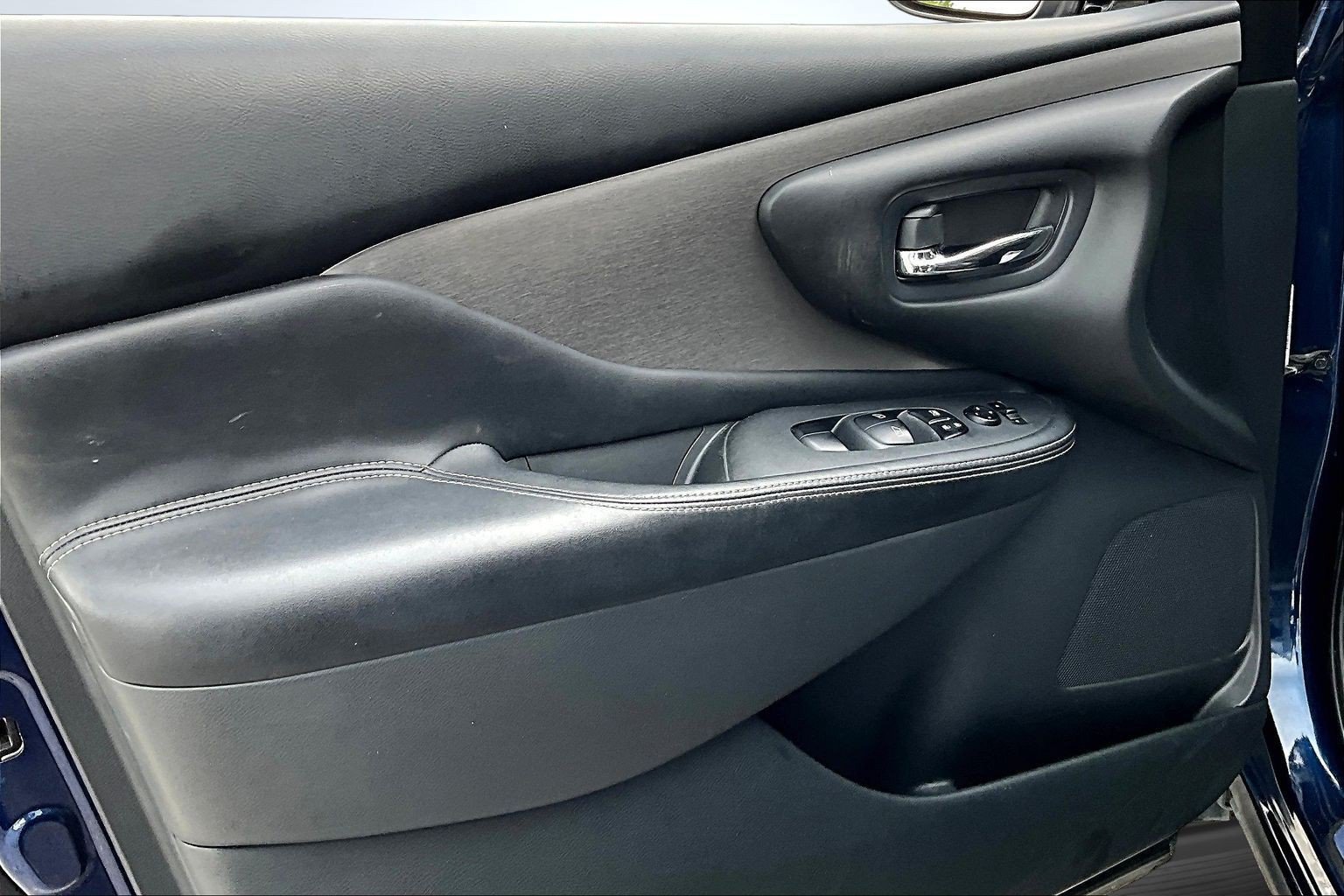 Used 2019 Nissan Murano S FWD image 19