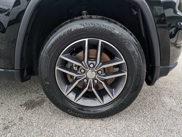 Used 2017 Jeep Grand Cherokee Limited AWD/4WD image 11