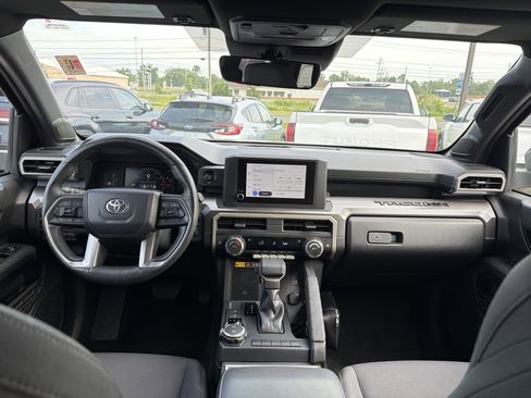 Used 2024 Toyota Tacoma SR5 AWD/4WD image 13