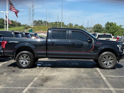 Used 2016 Ford F150 Lariat w/ Equipment Group 502A Luxury AWD/4WD image 4