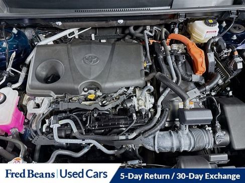 Used 2022 Toyota RAV4 XLE Premium image 30