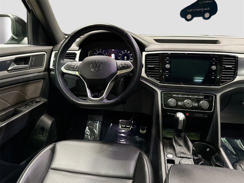 Used 2022 Volkswagen Atlas Cross Sport SEL R-Line image 23