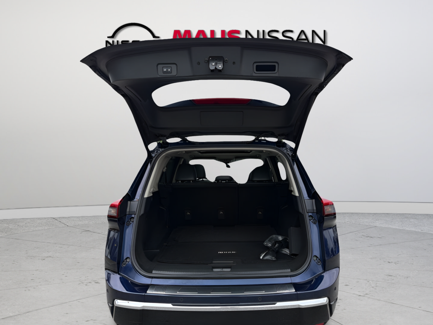 Certified 2024 Nissan Rogue Platinum w/ Platinum Premium Package FWD image 9