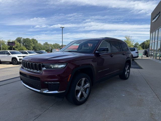 Used 2021 Jeep Grand Cherokee L Limited AWD/4WD image 2