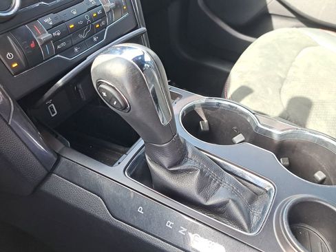 Used 2019 Ford Explorer XLT w/ Equipment Group 202A image 26