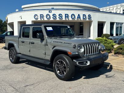 Used 2022 Jeep Gladiator Overland w/ Popular Equipment Package