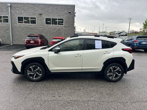 Used 2024 Subaru Crosstrek 2.0i Premium AWD/4WD image 4